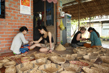 Mekong River Rustic 3 Day, 2 Night Tour photo 2